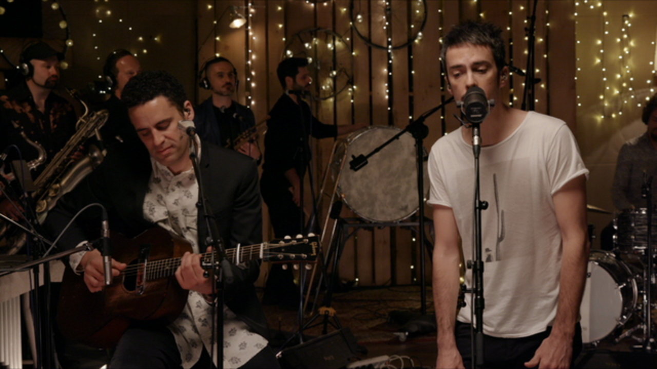 Diciembre (feat. Vetusta Morla) [En Directo en Estudio Uno, 2018]