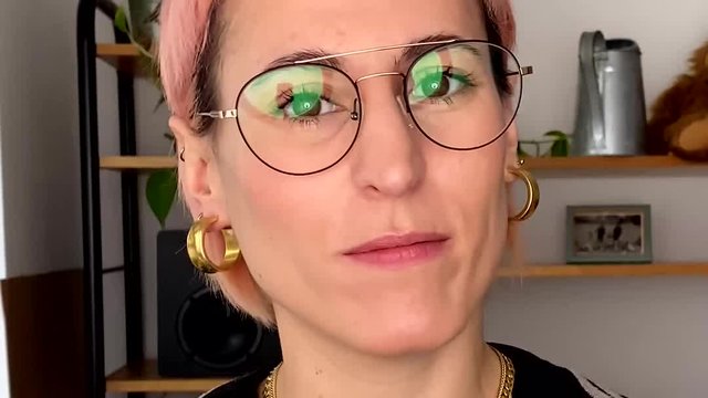 HINÜBER (Kommentar)