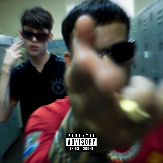 DESNUDATE (feat. Luxxo Nk)