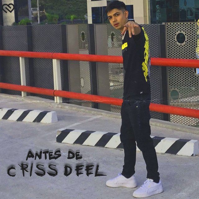 Antes de Criss Deel