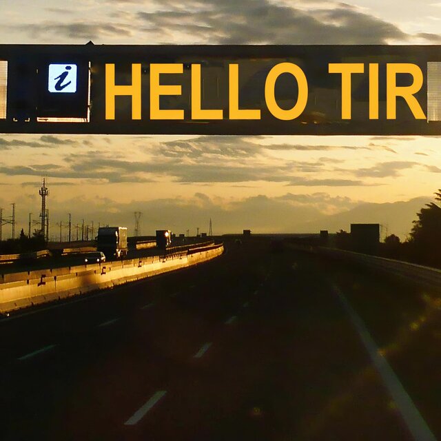 HELLO TIR