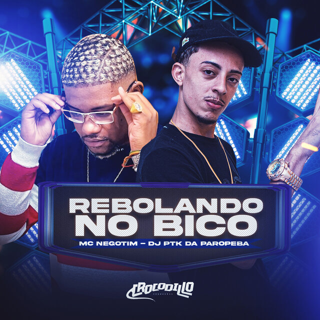 Rebolando no Bico