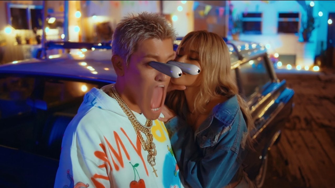 Pop Champagne (feat. AYA a.k.a.PANDA)