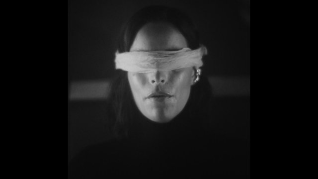 Milliarden (Official Video)