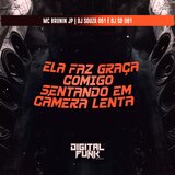 Ela Faz Graça Comigo Sentando em Camera Lenta