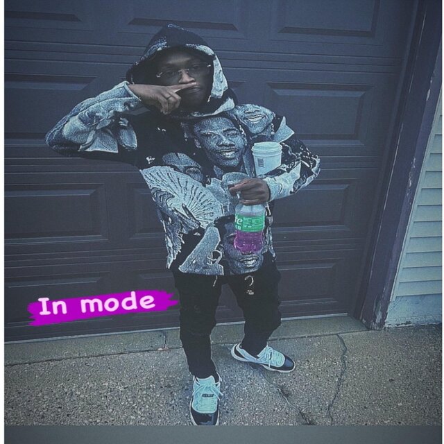 In mode (feat. Fb Lil Partii)