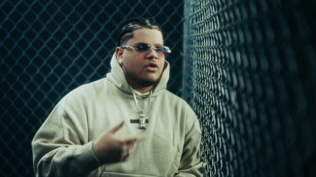 MESES (Official Video)