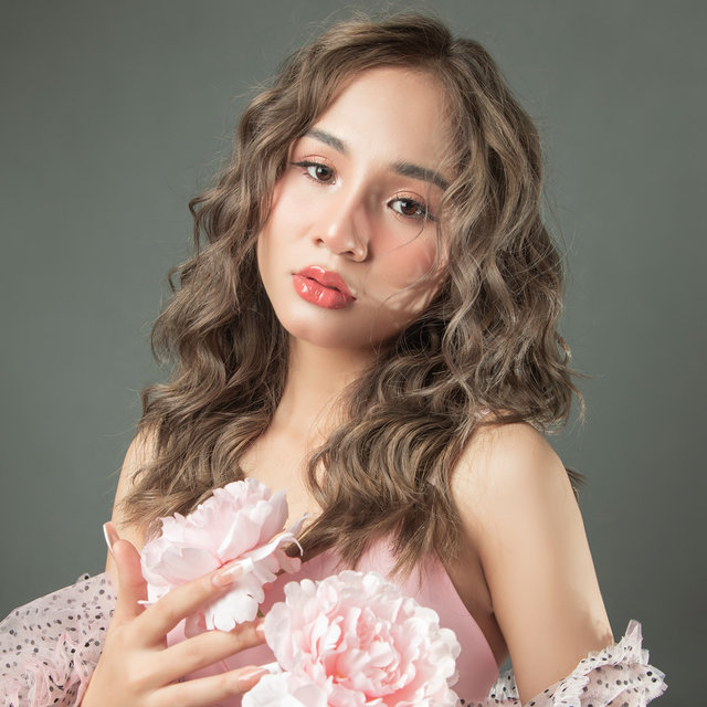 Phận Dâu Xa Nhà