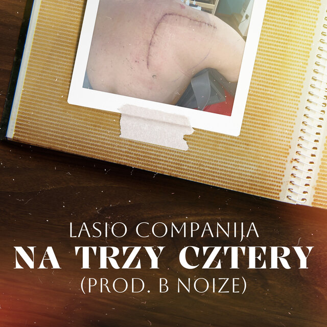 na trzy cztery