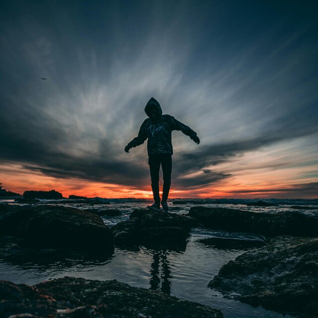 1 Coastal Night:  Blue Soundscapes