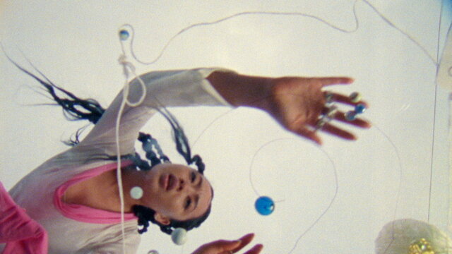 Hole In My Pocket (Visualiser Video)