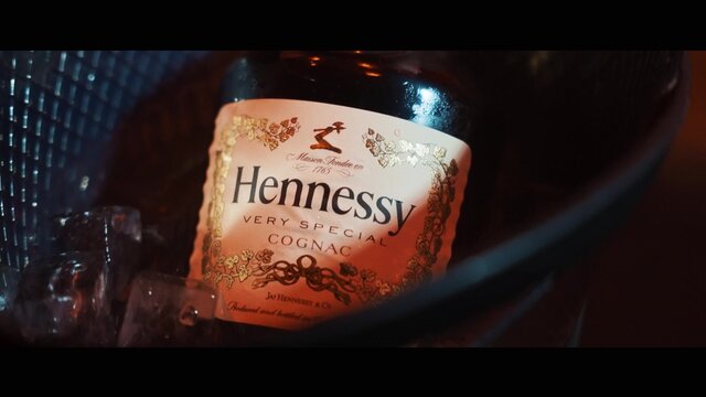 Henny B