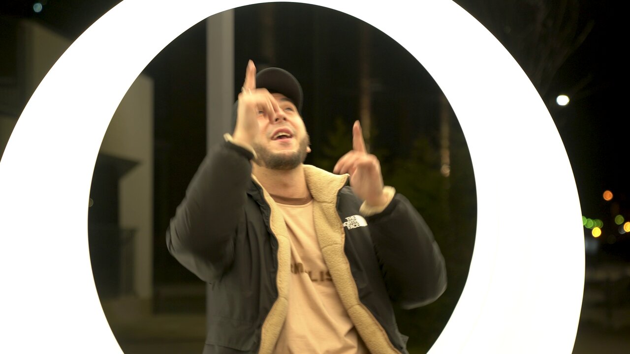 Тай