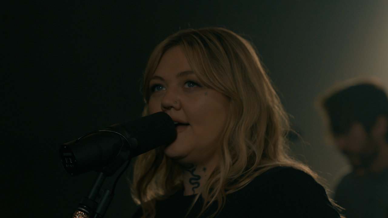 Baby Outlaw (Acoustic Performance Video)