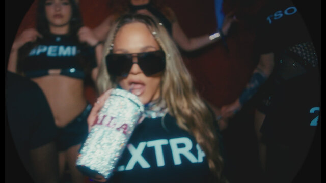 EXXXTRAAA
