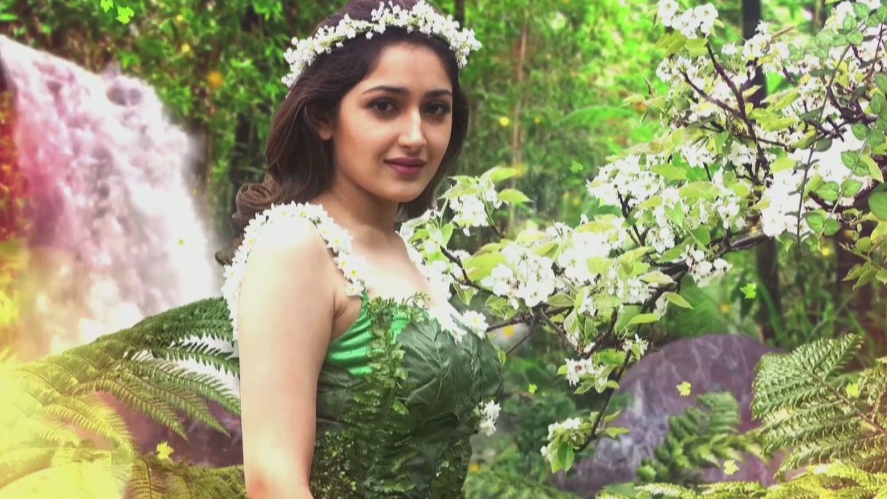 Pachai Uduthiya Kaadu (Lyric Video)