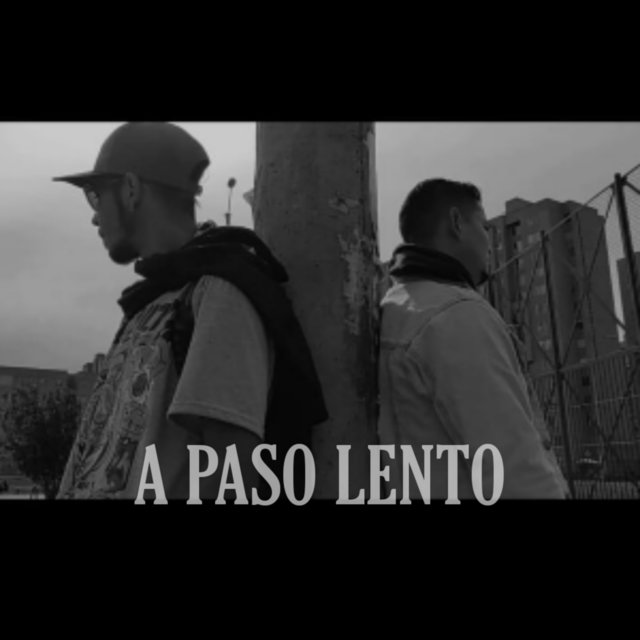A Paso Lento