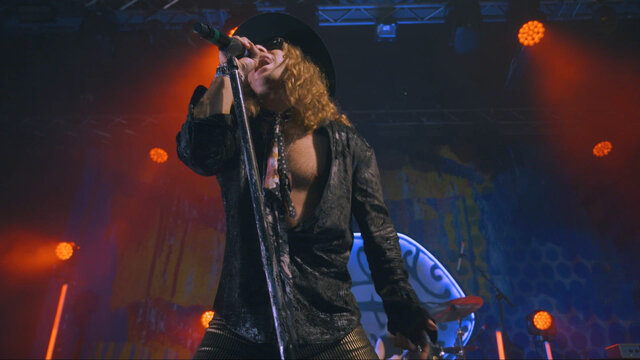 Don’t Put Out The Fire (Live From Milano)
