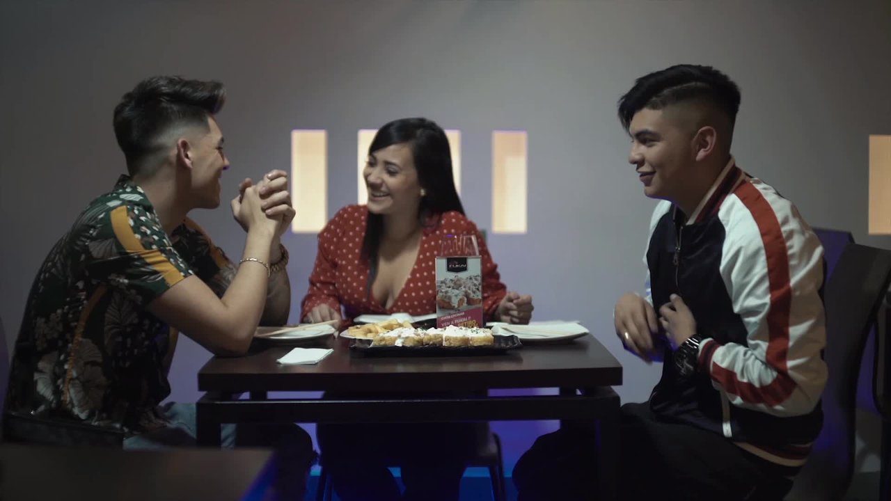 Carlitos Junior Ft Gino Mella - Yin Yang (Official Music Video)