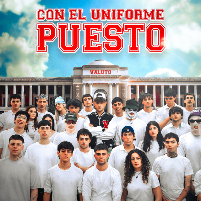 CON EL UNIFORME PUESTO