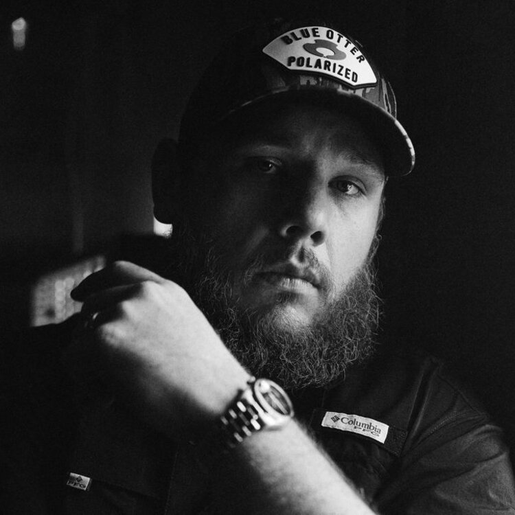 luke combs chewing tobacco Luke Combs