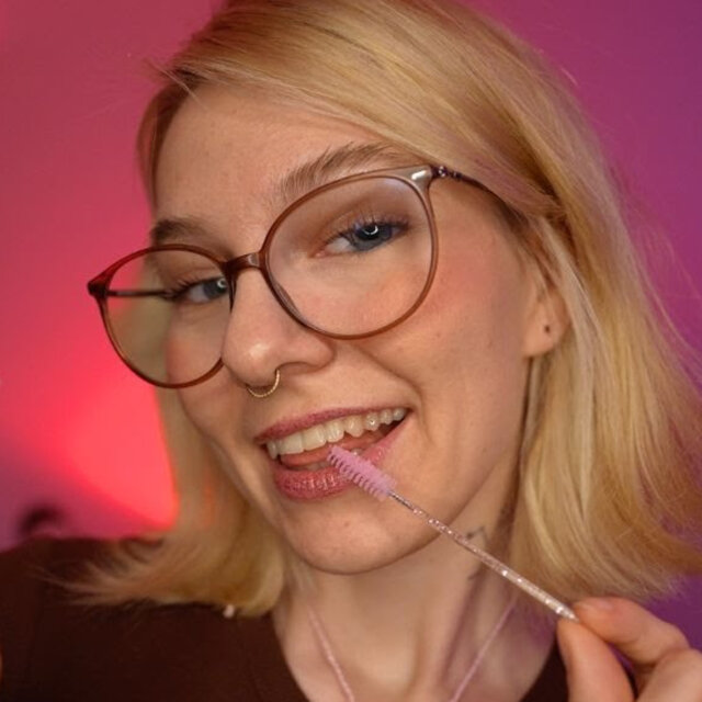 ASMR 100% Personal Attention For You (face touching, brushing, massage) in GERMAN (DEUTSCH)
