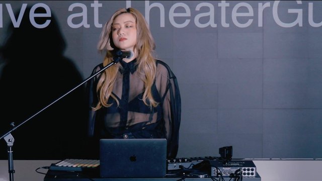 Solo (Live at TheaterGuild, 2022)