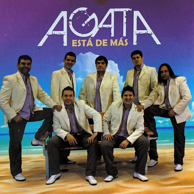 Está de Más