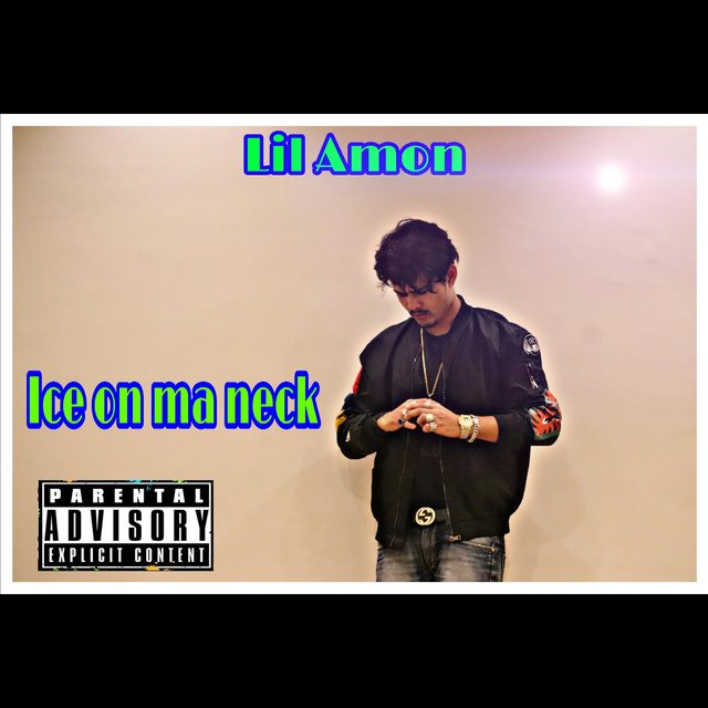 Ice on Ma Neck