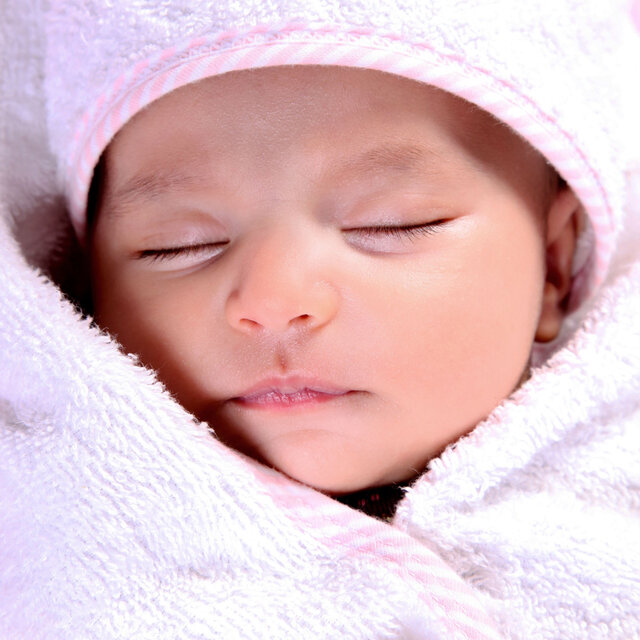Moonlit Cradle: A Baby Sleep Experience
