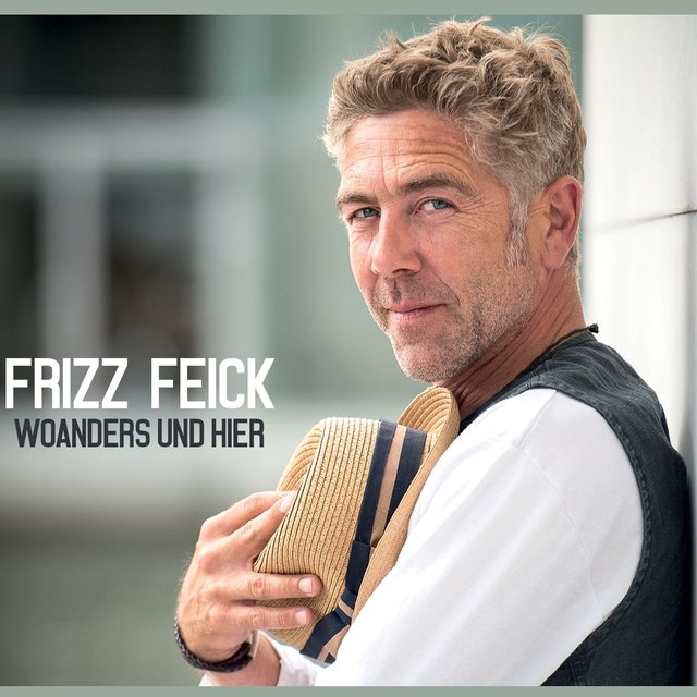 Woanders und hier