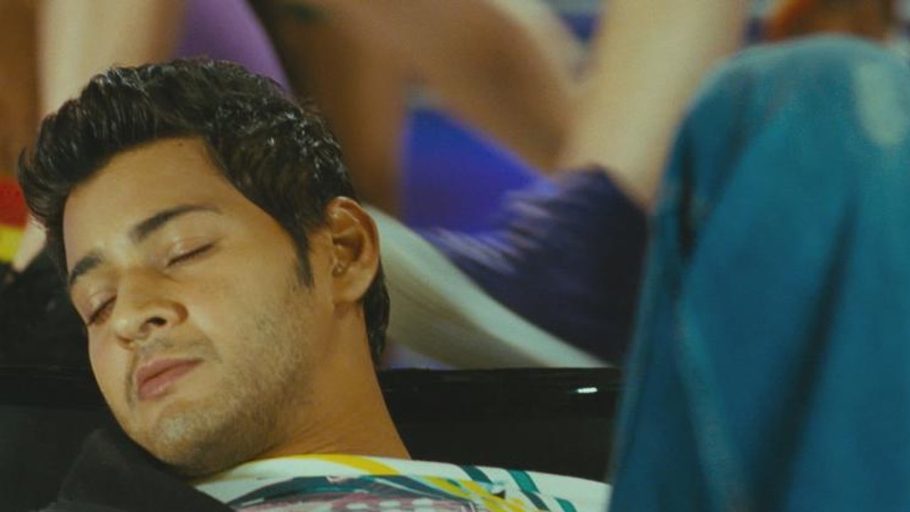 Bhoom Shakenaka (From "Khaleja")