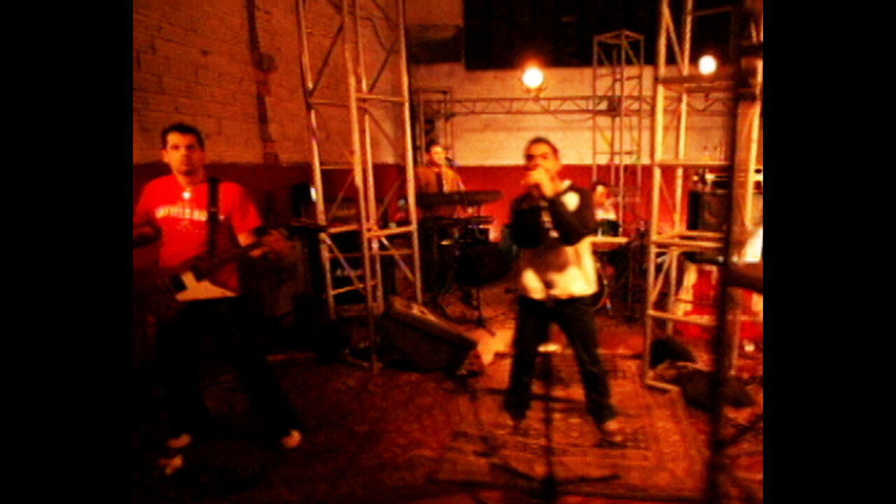 Al Otro Lado