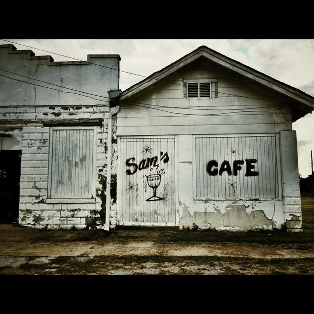Sam's Cafe