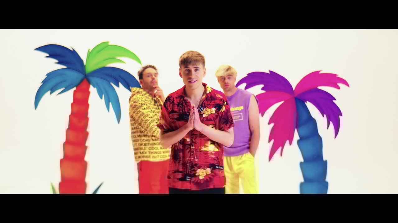 Coconut Water (feat. Tomi Saario) (Clip officiel)
