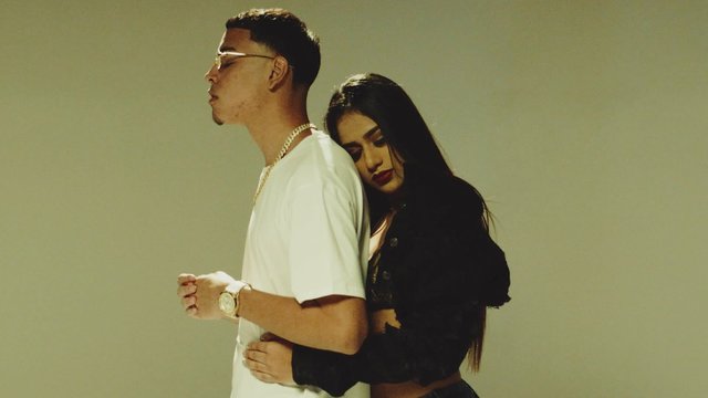 Pasajero (Official Video)
