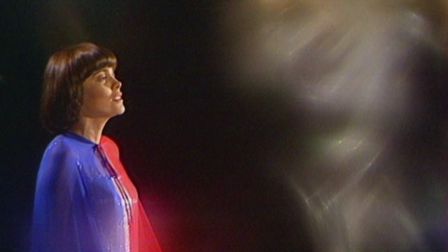 Die Liebe kennt nur der, der sie verloren hat (Mireille Mathieu: Es ist Zeit fuer Musik 30.10.1977) (VOD)