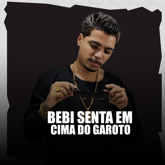 Bebi Senta Em Cima do Garoto