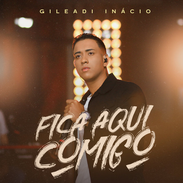 Fica Aqui Comigo