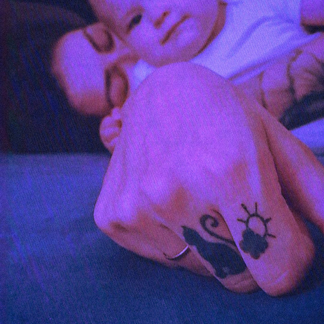 Tem um Baby em Nossa Cama