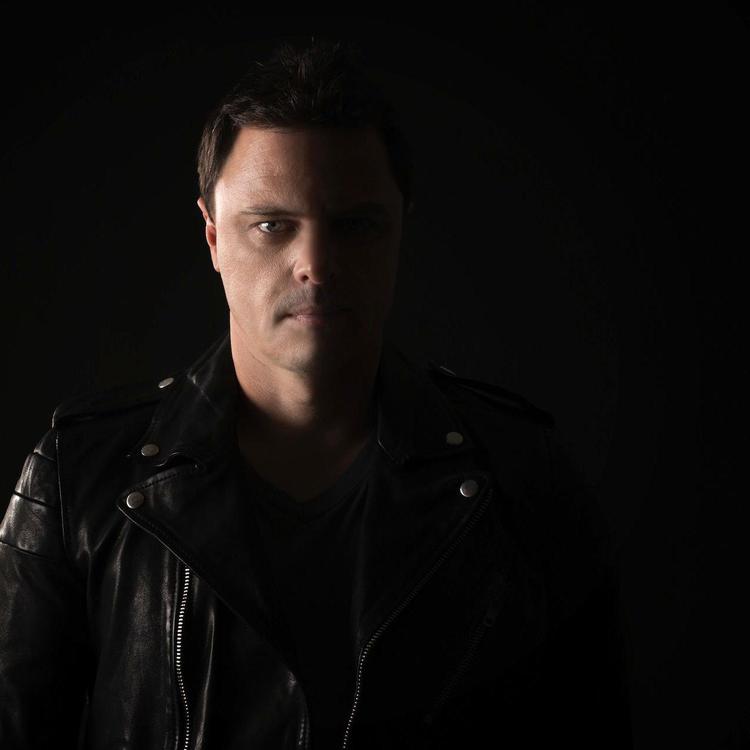 Armin van buuren и markus schulz на фото. Маркус шульц слушать. Маркус шульц слушать. Маркус шульц. Markus schulz - miami 05 (cd1).