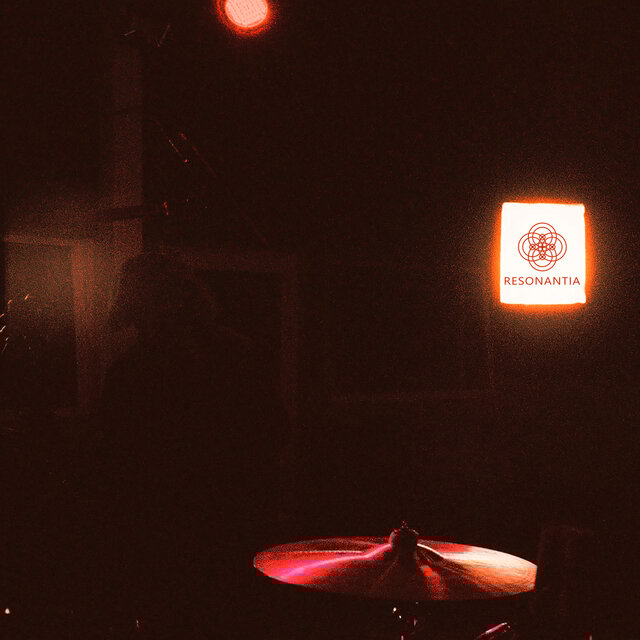 Resonantia (En Vivo en Estudio en Escarlata 2024)