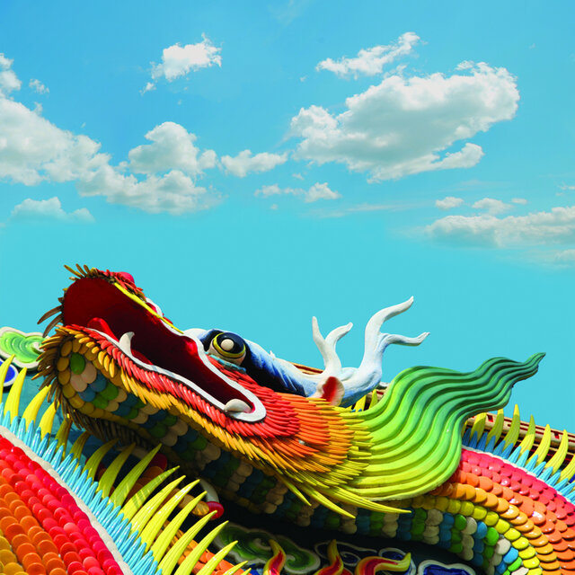Dragones Y Otras Cosas