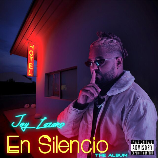 En Silencio