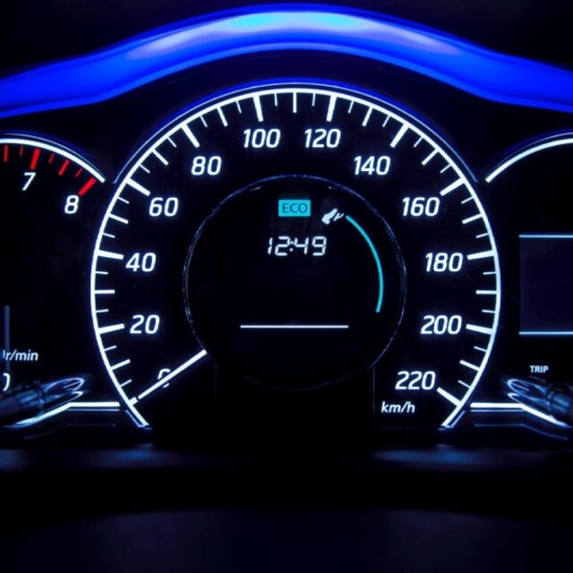 240 KM/H Peek