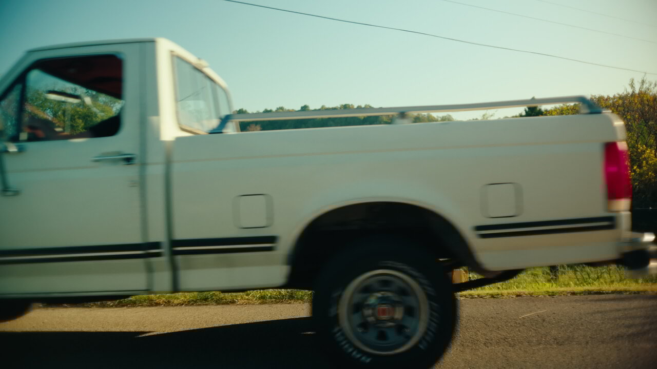 MONEY CAN'T BUY (Official Music Video)