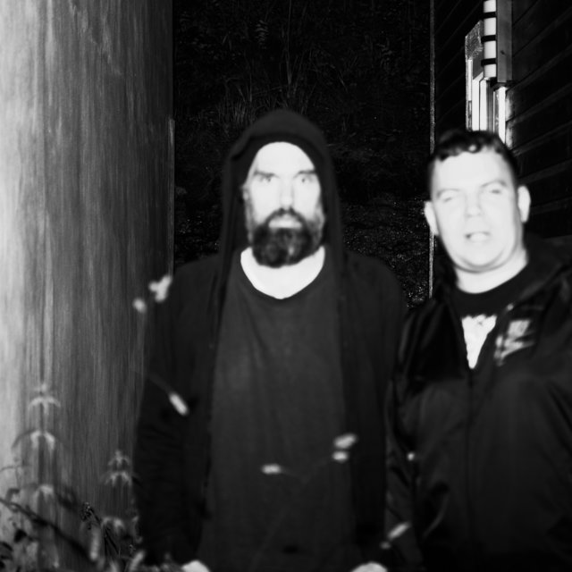 Cover art for album Radikal Merkelighet 2 by Hva er det som spiser meg om natten, Erling Ramskjell, Klish