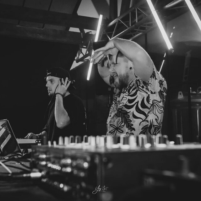 RAVE 27