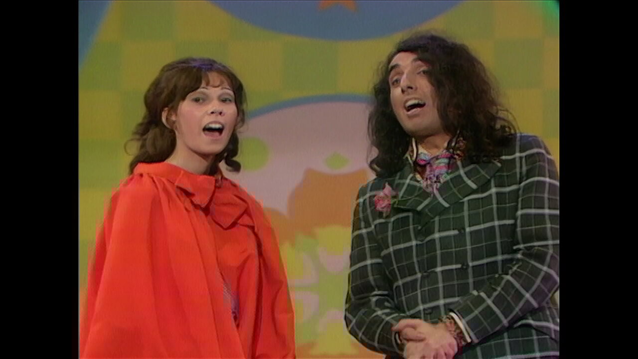 Sweet And Lovely/Honeymoon Hotel/You'll Never Know/Because Of You/Happy Together/Wedding March