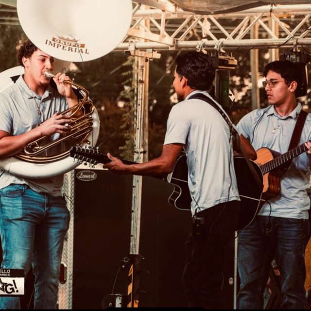 Costal Lleno de Piedras (EN VIVO)